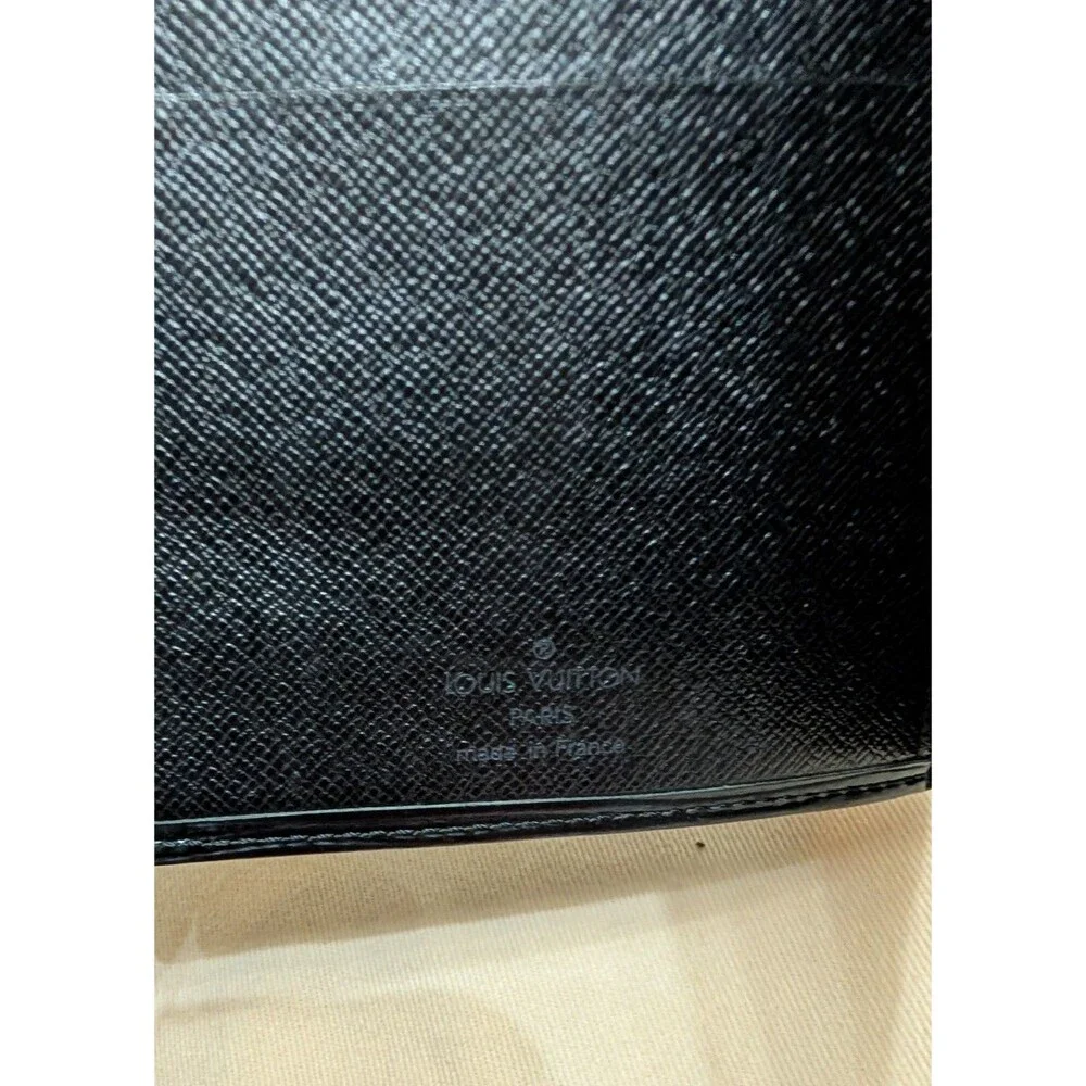 Louis Vuitton Epi Porte Carte Credit Bifold Wallet Passport Holder